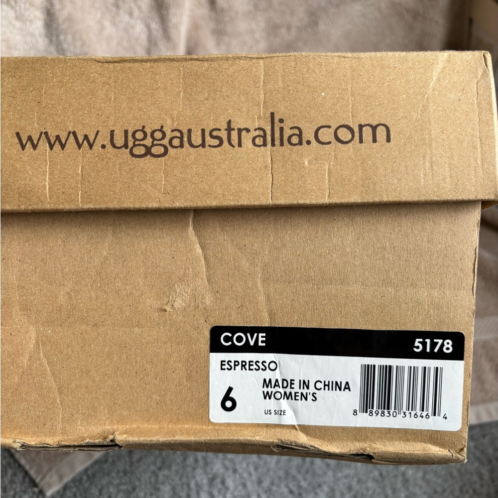 UGG “Cove” Brown Ankle Boots - Picture 9 of 9